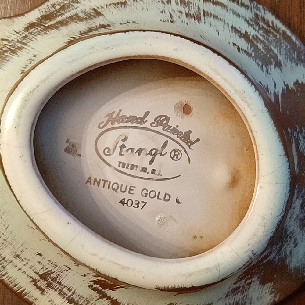 Stangl Shell Dish - Picture 3 of 5